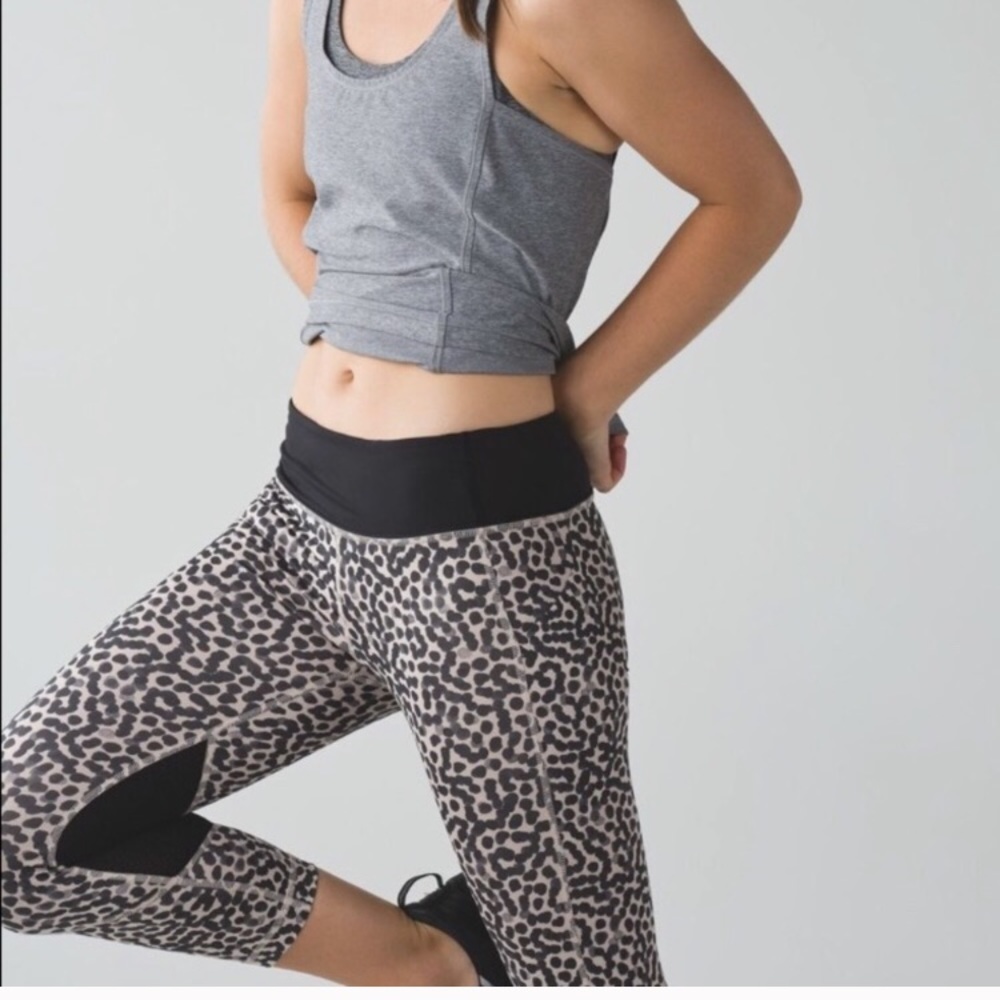 Lululemon Leopard print crop leggings